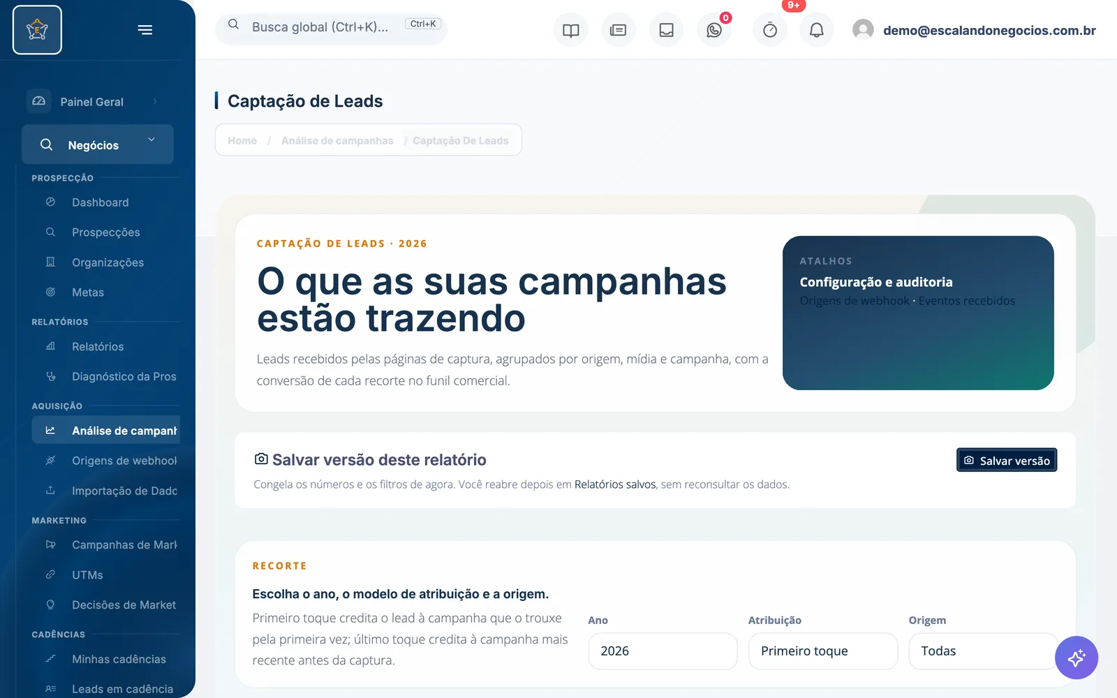 Tela de captação de leads do Escalando OS, com os leads recebidos agrupados por origem, mídia e campanha.